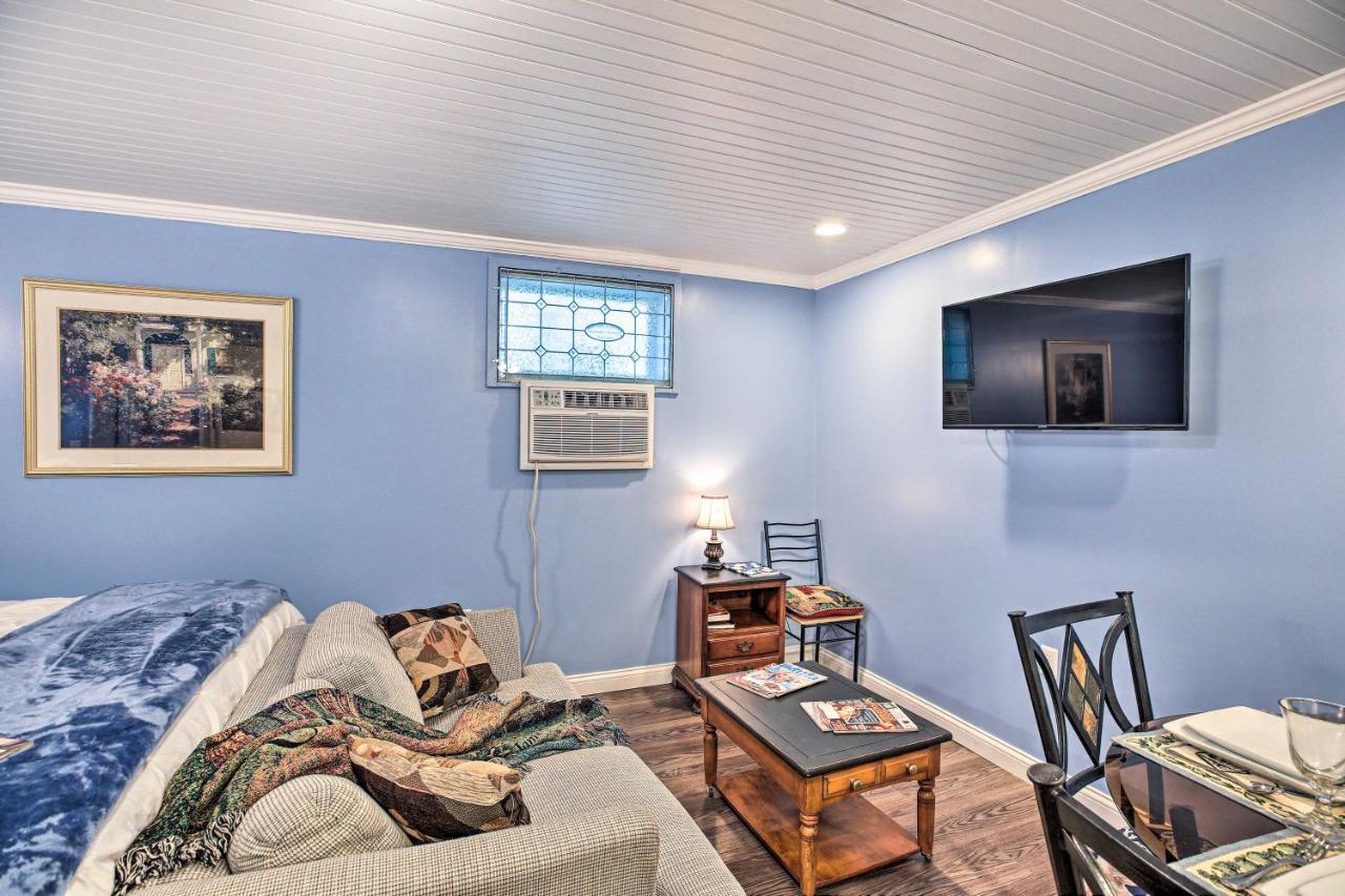 Updated Williamstown Apartment With Kitchen! ภายนอก รูปภาพ