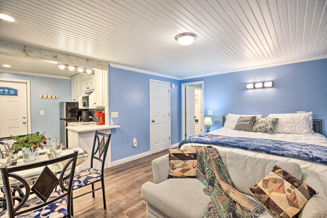 Updated Williamstown Apartment With Kitchen! ภายนอก รูปภาพ